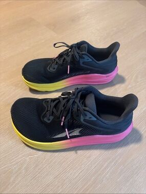 Altra Women's Torin 8 Shoes size 9 Wide